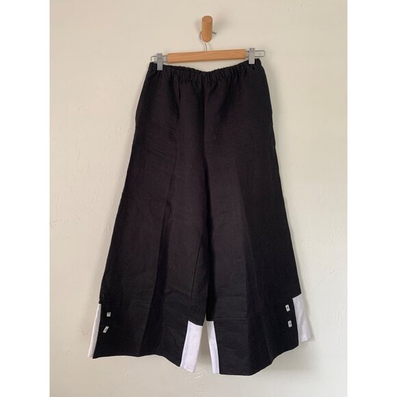 IC By Connie K  Small Wide Leg Black Linen Pants With White Trim & Button Detail - Picture 2 of 13
